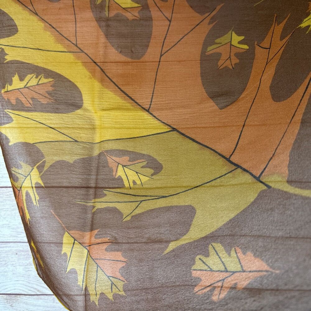 Vintage Vera Brown Yellow Orange Oak Leaf Scarf Women's Hair Head Wrap Neck Tie - Picture 4 of 5